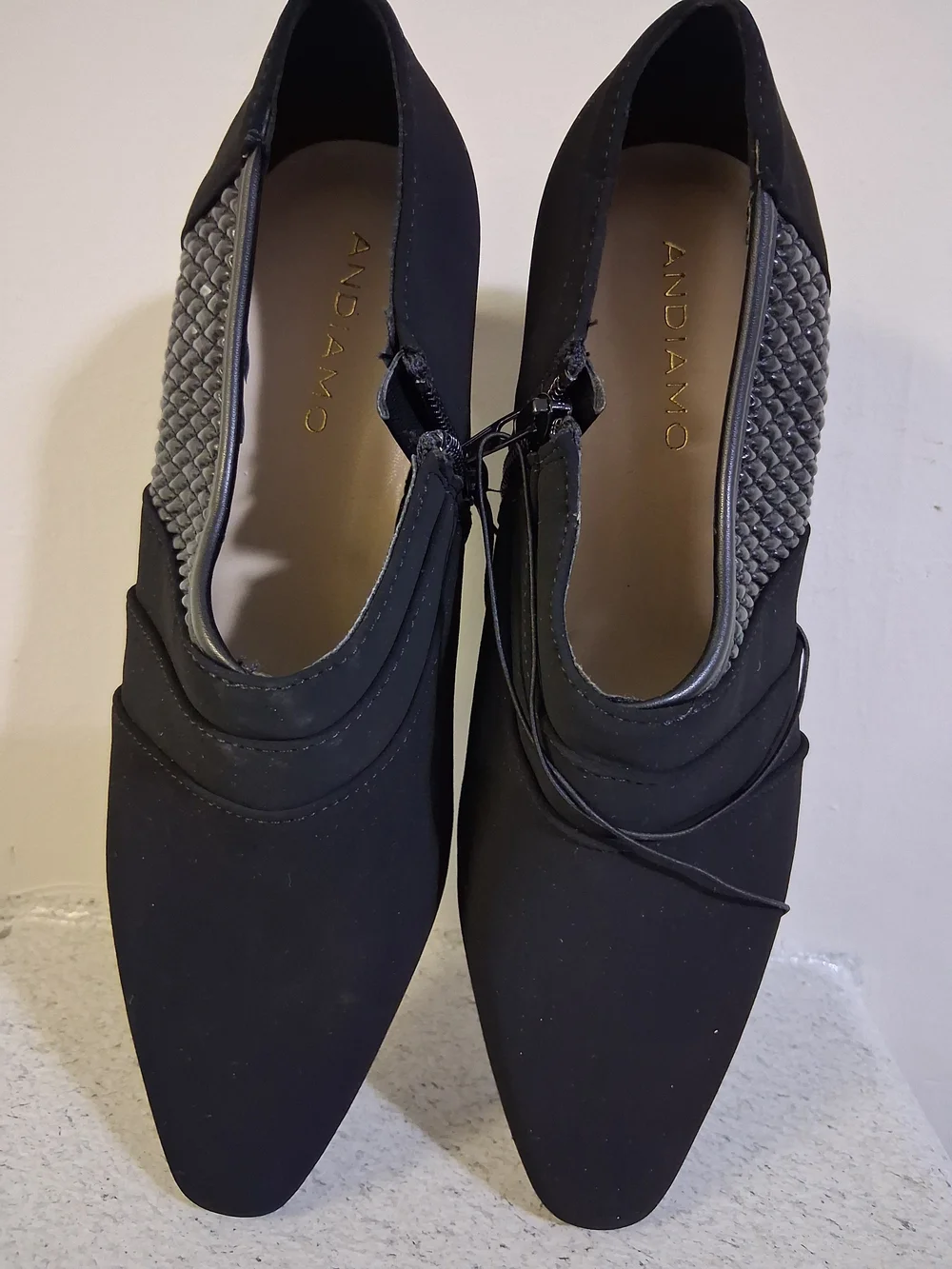 NWT ANDIAMO Black Ankle Boots